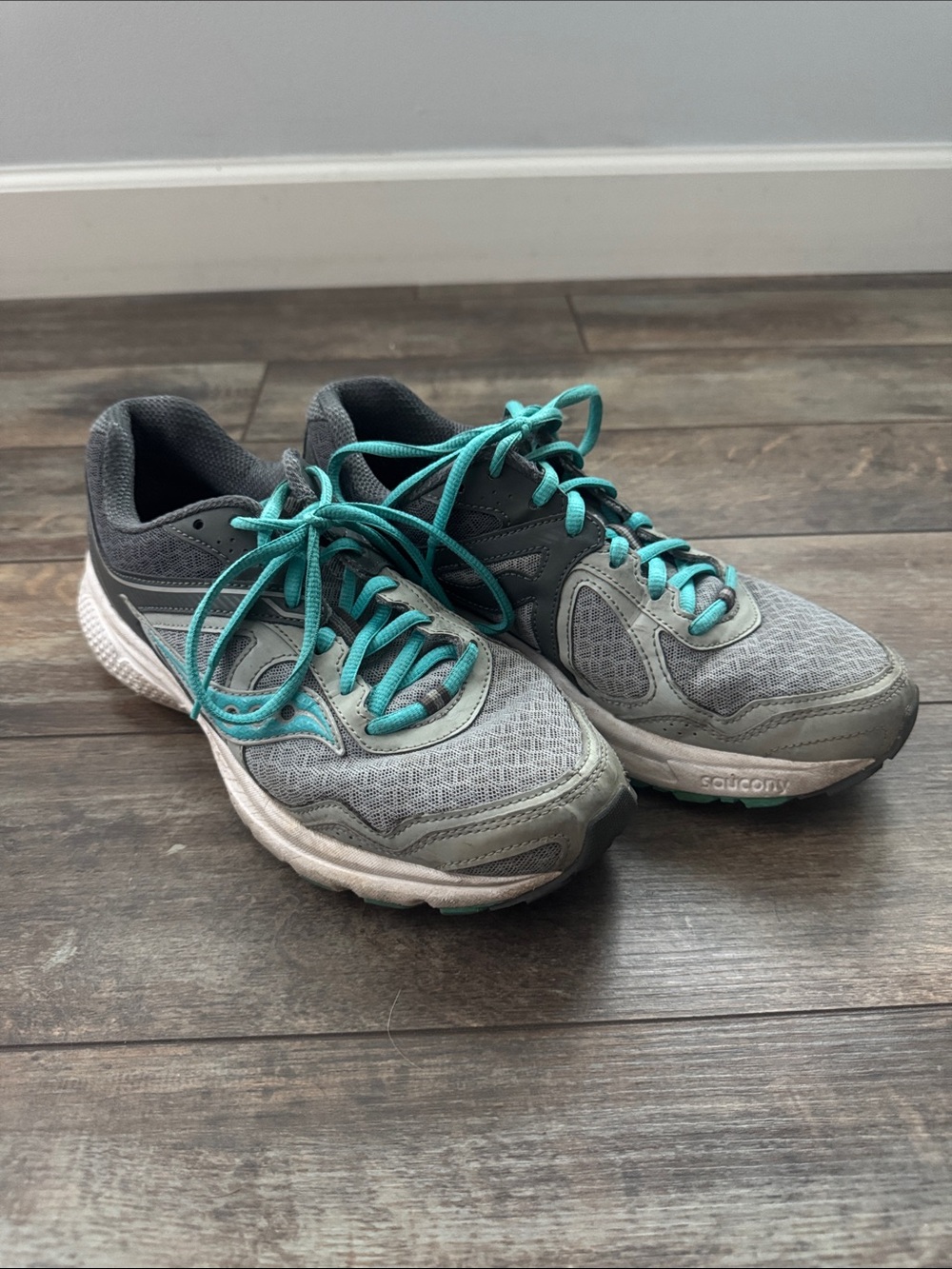Saucony Women's Gray & Teal Athletic Running Sneakers